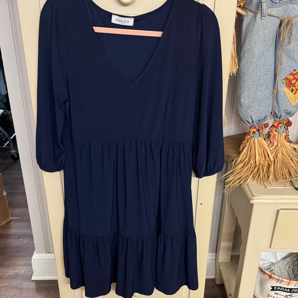 Gilli Navy V-Neck Tiered Dress